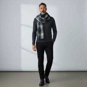 J.Crew Men’s Green Plaid Tartan Scarf Acrylic Cozy Winter Classic NWT